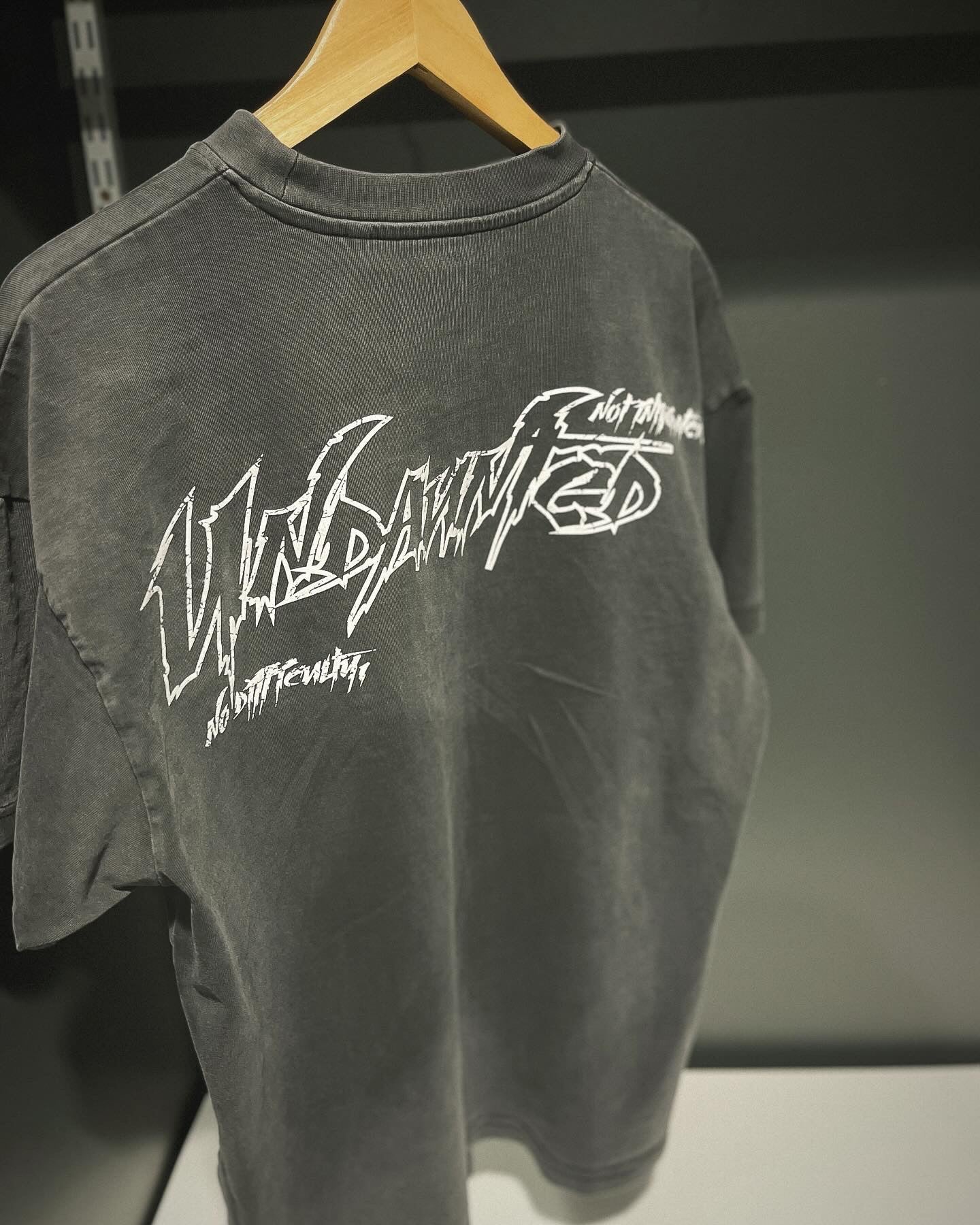 Undaunted-Oversized T